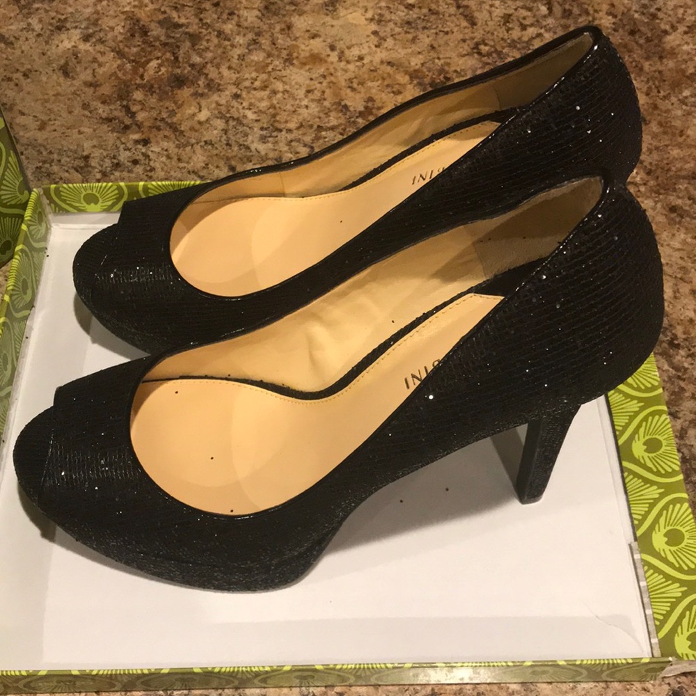 NEW Gianni Bini platform formal shoes